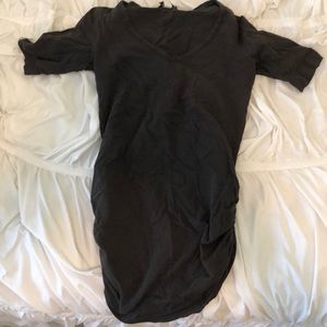 Black, elastic sides, 3/4 sleeve shirt